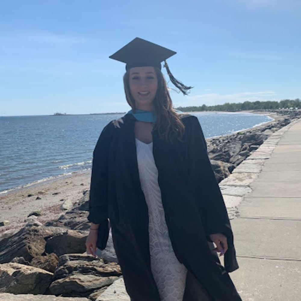 Meet your Posher, Dominique